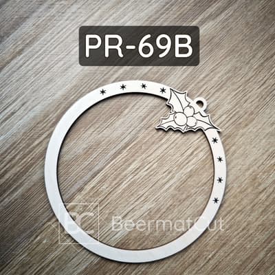Obręcz drewniana laserowana, baza do makramy z motywem świątecznego ostrokrzewu.